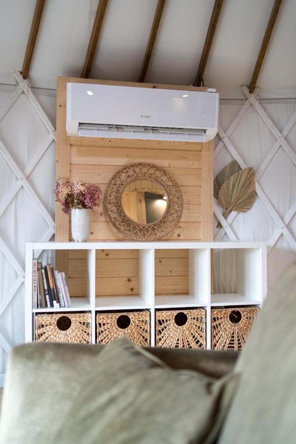 Gorski Glamping - Caloroczne Jurty Z Widokiem Tylmanowa Extérieur photo