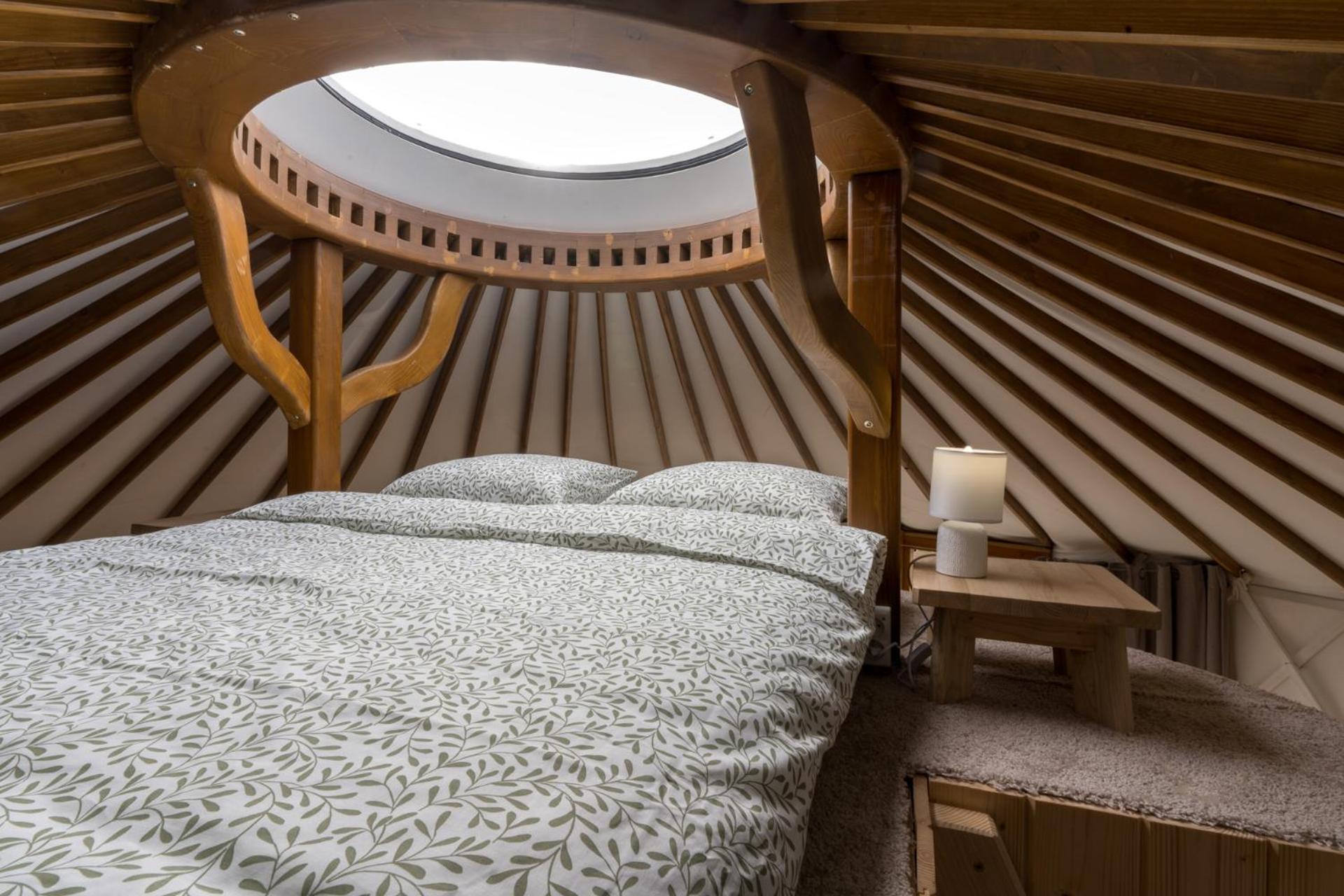 Gorski Glamping - Caloroczne Jurty Z Widokiem Tylmanowa Extérieur photo
