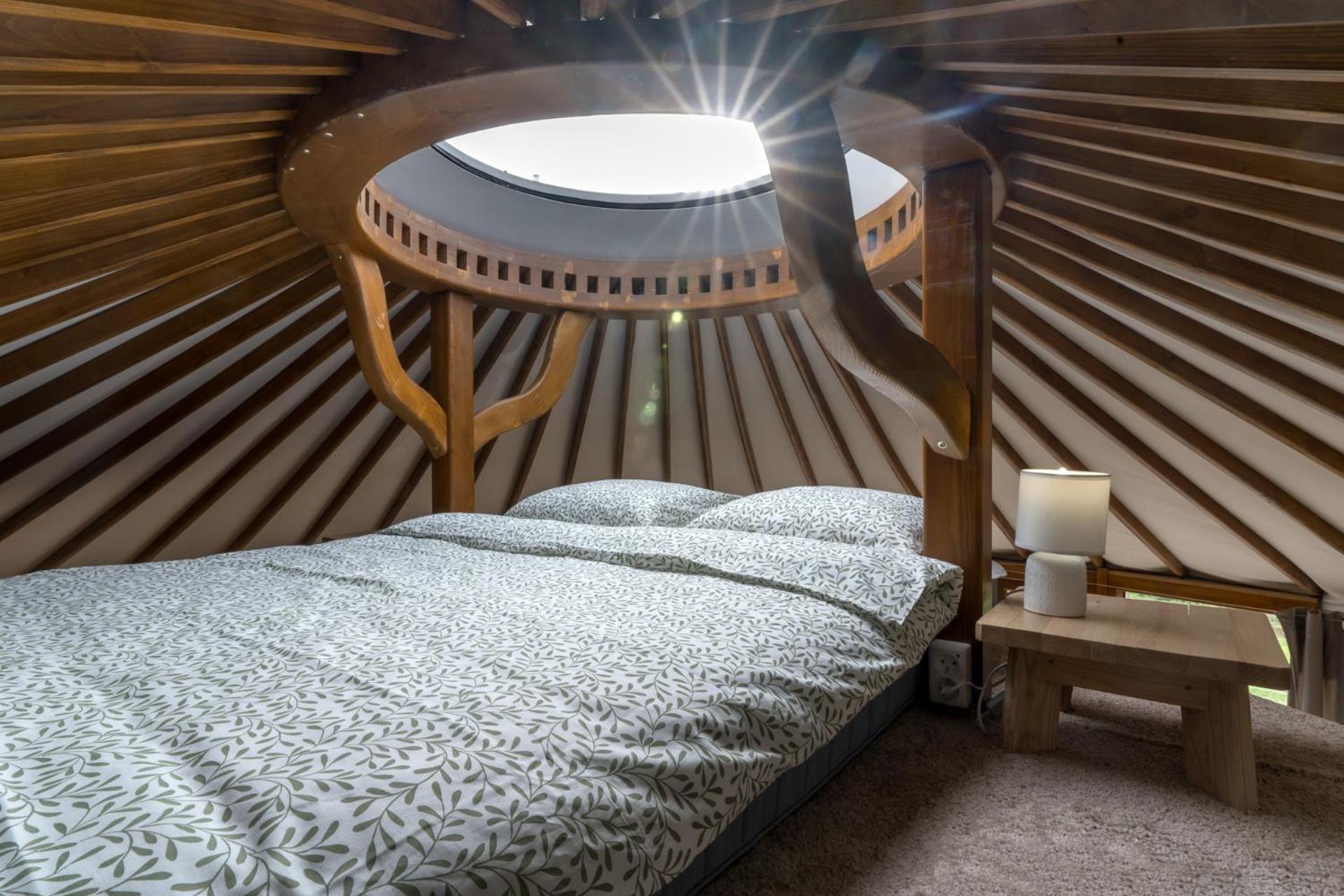 Gorski Glamping - Caloroczne Jurty Z Widokiem Tylmanowa Extérieur photo