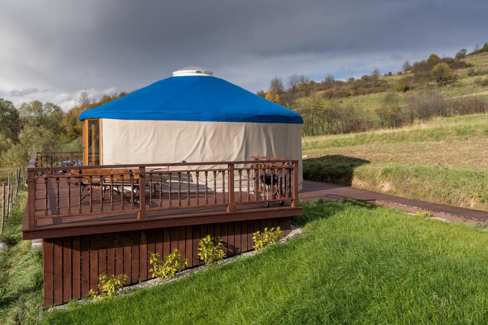 Gorski Glamping - Caloroczne Jurty Z Widokiem Tylmanowa Extérieur photo
